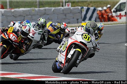 moto2_018_catalogne_montmelo_2011.jpg