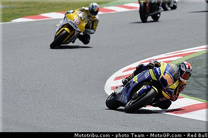 moto2_024_catalogne_montmelo_2011.jpg