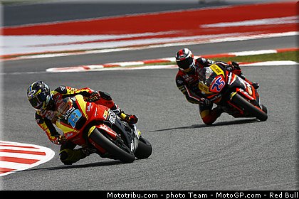 moto2_035_catalogne_montmelo_2011.jpg