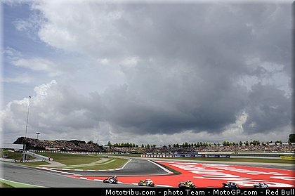moto2_039_catalogne_montmelo_2011.jpg