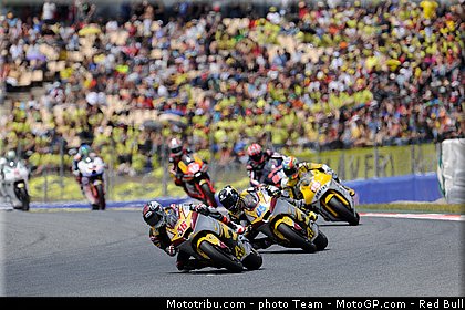 moto2_045_catalogne_montmelo_2011.jpg