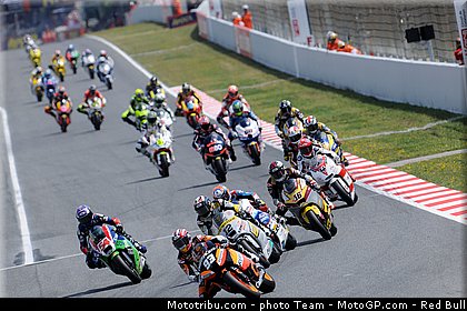 moto2_049_catalogne_montmelo_2011.jpg