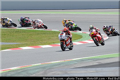 moto2_051_catalogne_montmelo_2011.jpg