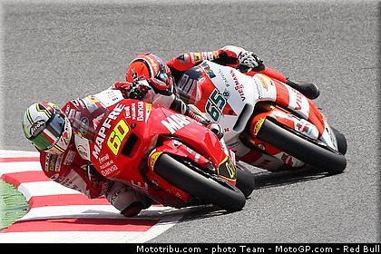 moto2_060_catalogne_montmelo_2011.jpg