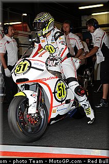 moto2_pirro_06_catalogne_montmelo_2011.jpg
