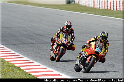 moto2_simeon_12_catalogne_montmelo_2011.jpg