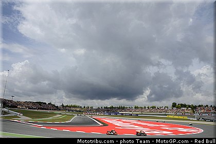 moto2_simeon_13_catalogne_montmelo_2011.jpg
