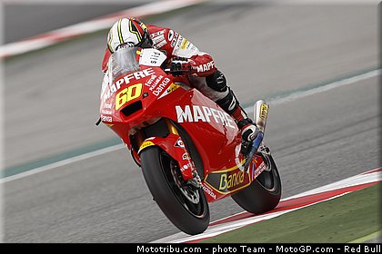 moto2_simon_07_catalogne_montmelo_2011.jpg