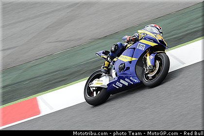moto2_smith_05_catalogne_montmelo_2011.jpg