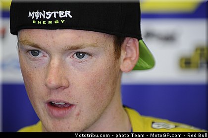 moto2_smith_06_catalogne_montmelo_2011.jpg