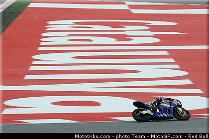 moto2_smith_09_catalogne_montmelo_2011.jpg