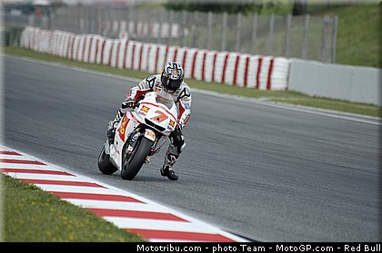 motogp_aoyama_07_catalogne_montmelo_2011.jpg