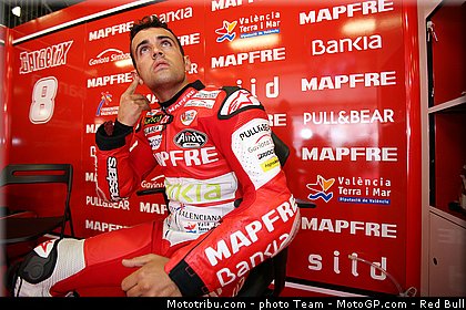 motogp_barbera_03_catalogne_montmelo_2011.jpg