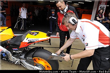 motogp_bridgestone_7_catalogne_montmelo_2011.jpg
