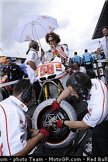 motogp_bridgestone_8_catalogne_montmelo_2011.jpg