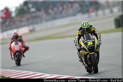 motogp_crutchlow_23_catalogne_montmelo_2011.jpg