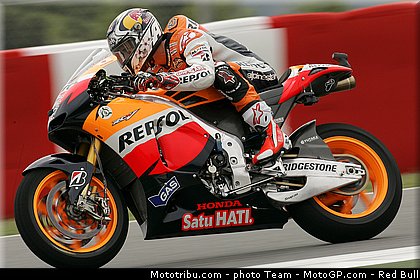 motogp_dovizioso_01_catalogne_montmelo_2011.jpg