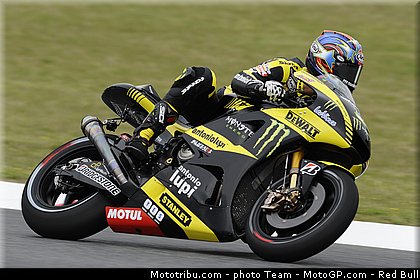 motogp_edwards_02_catalogne_montmelo_2011.jpg