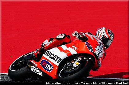 motogp_hayden_02_catalogne_montmelo_2011.jpg