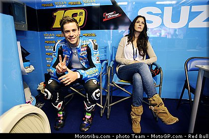 motogp_pitbabe_05_catalogne_montmelo_2011.jpg
