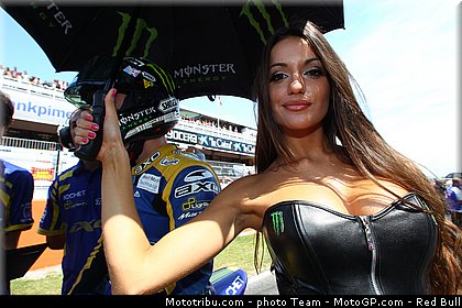 motogp_pitbabe_29_catalogne_montmelo_2011.jpg