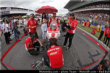 motogp_pitbabe_42_catalogne_montmelo_2011.jpg