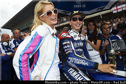motogp_pitbabe_51_catalogne_montmelo_2011.jpg