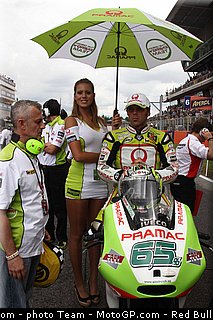 motogp_pitbabe_57_catalogne_montmelo_2011.jpg