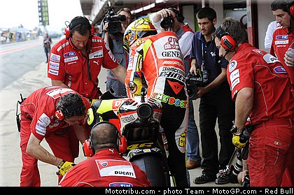 motogp_rossi_22_catalogne_montmelo_2011.jpg