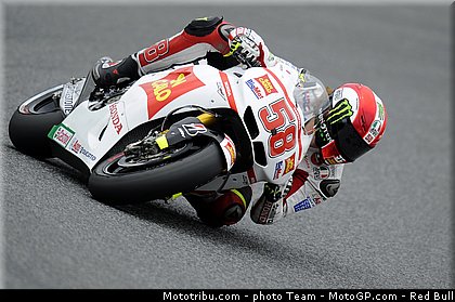 motogp_simoncelli_13_catalogne_montmelo_2011.jpg
