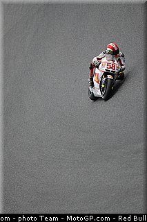 motogp_simoncelli_17_catalogne_montmelo_2011.jpg