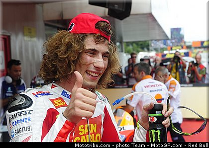 motogp_simoncelli_28_catalogne_montmelo_2011.jpg