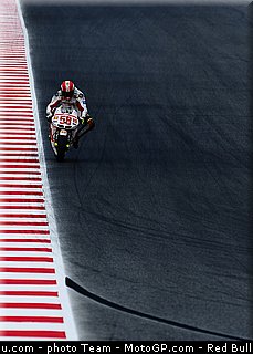 motogp_simoncelli_29_catalogne_montmelo_2011.jpg