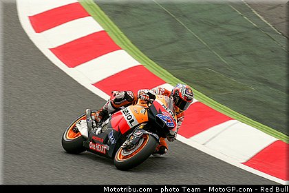 motogp_stoner_03_catalogne_montmelo_2011.jpg