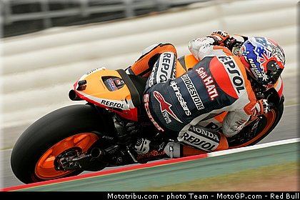 motogp_stoner_07_catalogne_montmelo_2011.jpg