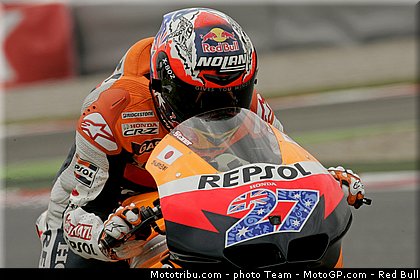 motogp_stoner_08_catalogne_montmelo_2011.jpg
