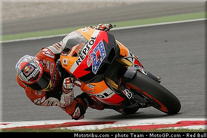 motogp_stoner_10_catalogne_montmelo_2011.jpg