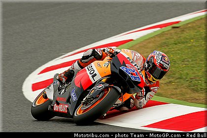motogp_stoner_17_catalogne_montmelo_2011.jpg