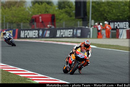 motogp_stoner_21_catalogne_montmelo_2011.jpg