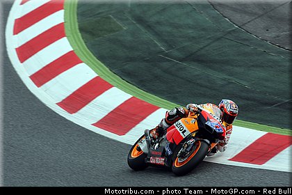 motogp_stoner_22_catalogne_montmelo_2011.jpg