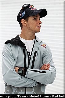 motogp_stoner_43_catalogne_montmelo_2011.jpg