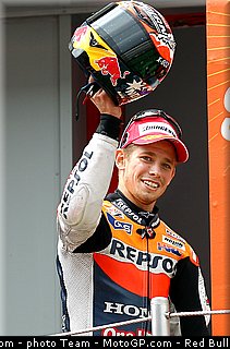 motogp_stoner_48_catalogne_montmelo_2011.jpg