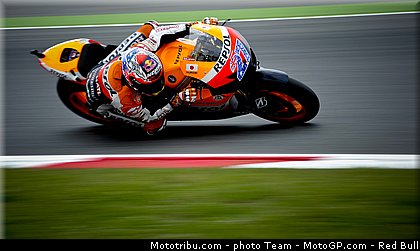 motogp_stoner_57_catalogne_montmelo_2011.jpg