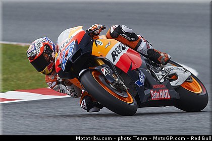 motogp_stoner_61_catalogne_montmelo_2011.jpg
