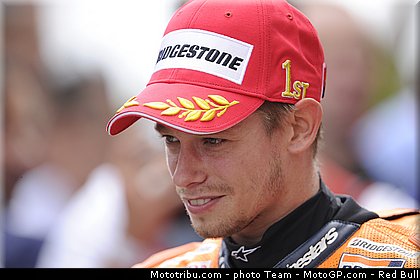 motogp_stoner_63_catalogne_montmelo_2011.jpg