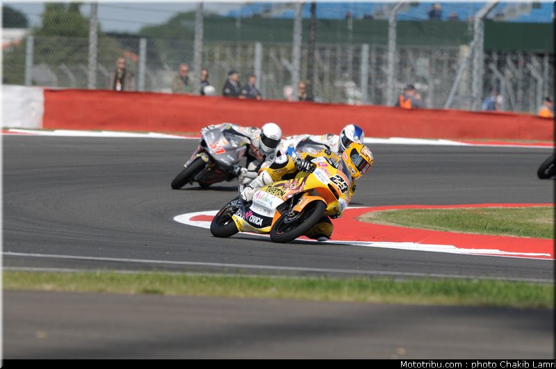 125_003_angleterre_silverstone_2011