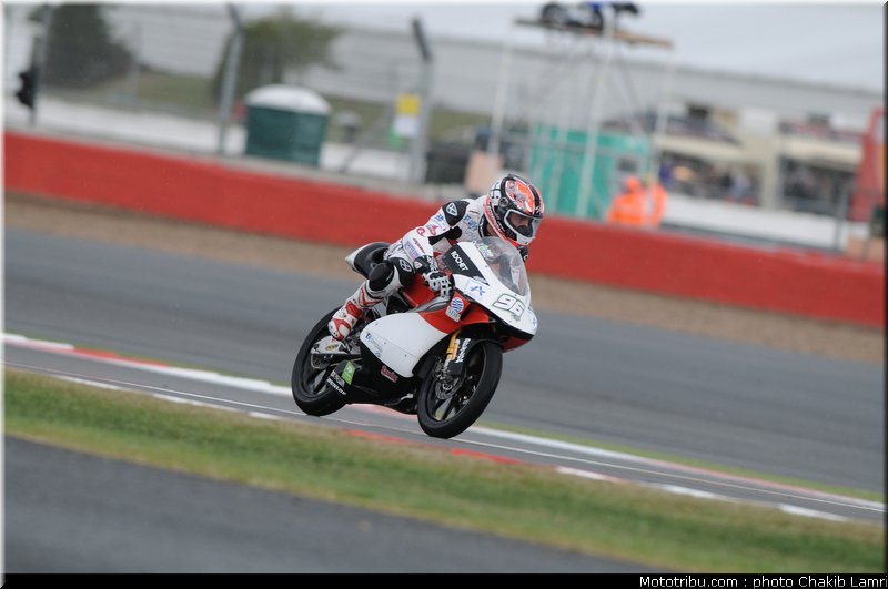 125_rossi_01_angleterre_silverstone_2011