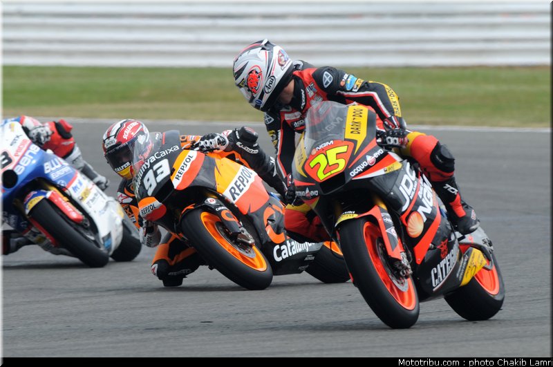 moto2_001_angleterre_silverstone_2011