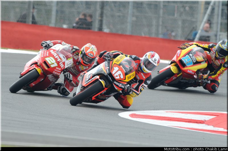 moto2_005_angleterre_silverstone_2011