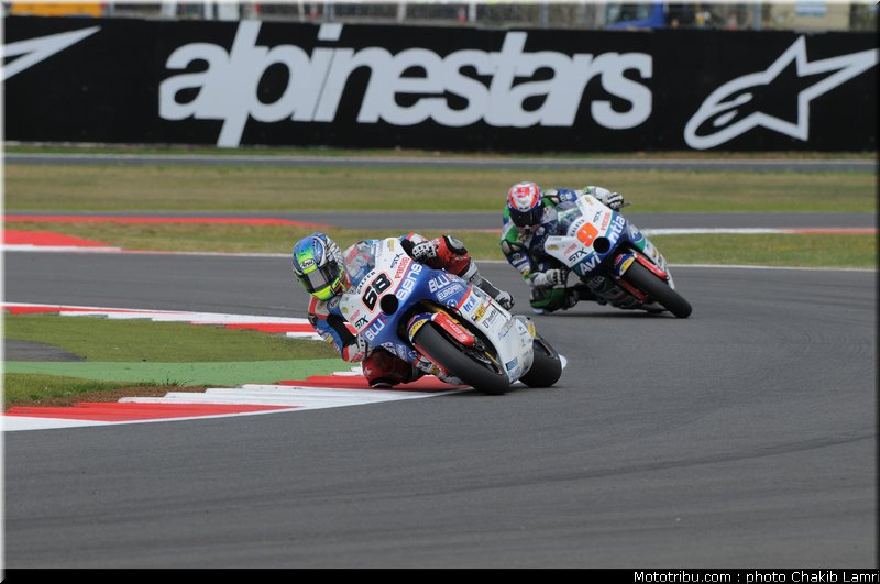 moto2_009_angleterre_silverstone_2011